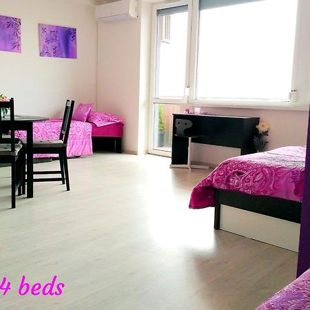 Apartments 4U Center + Free Parking 올로모우츠 외부 사진