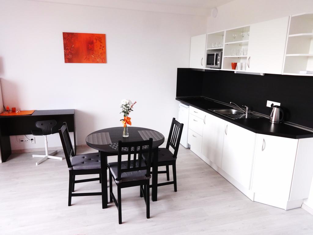 Apartments 4U Center + Free Parking 올로모우츠 외부 사진