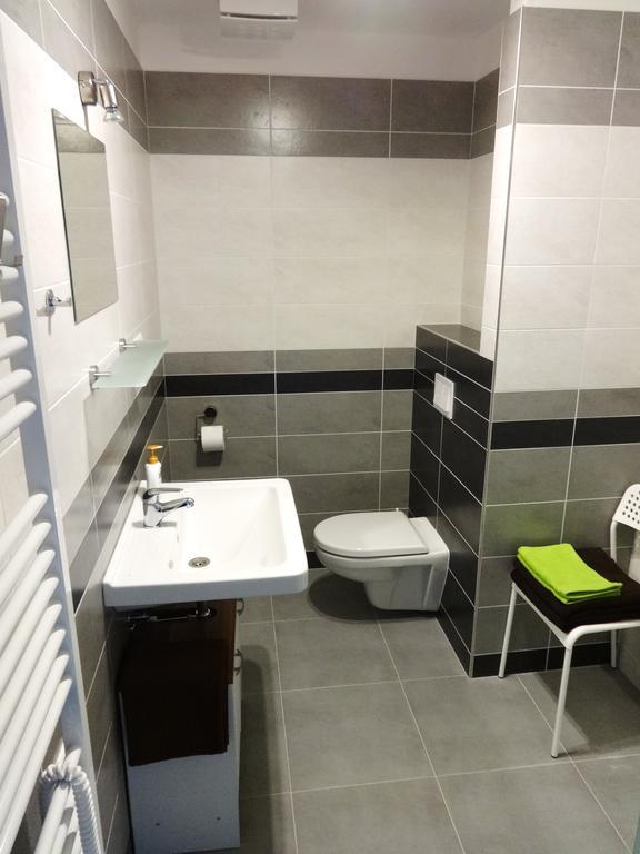Apartments 4U Center + Free Parking 올로모우츠 외부 사진